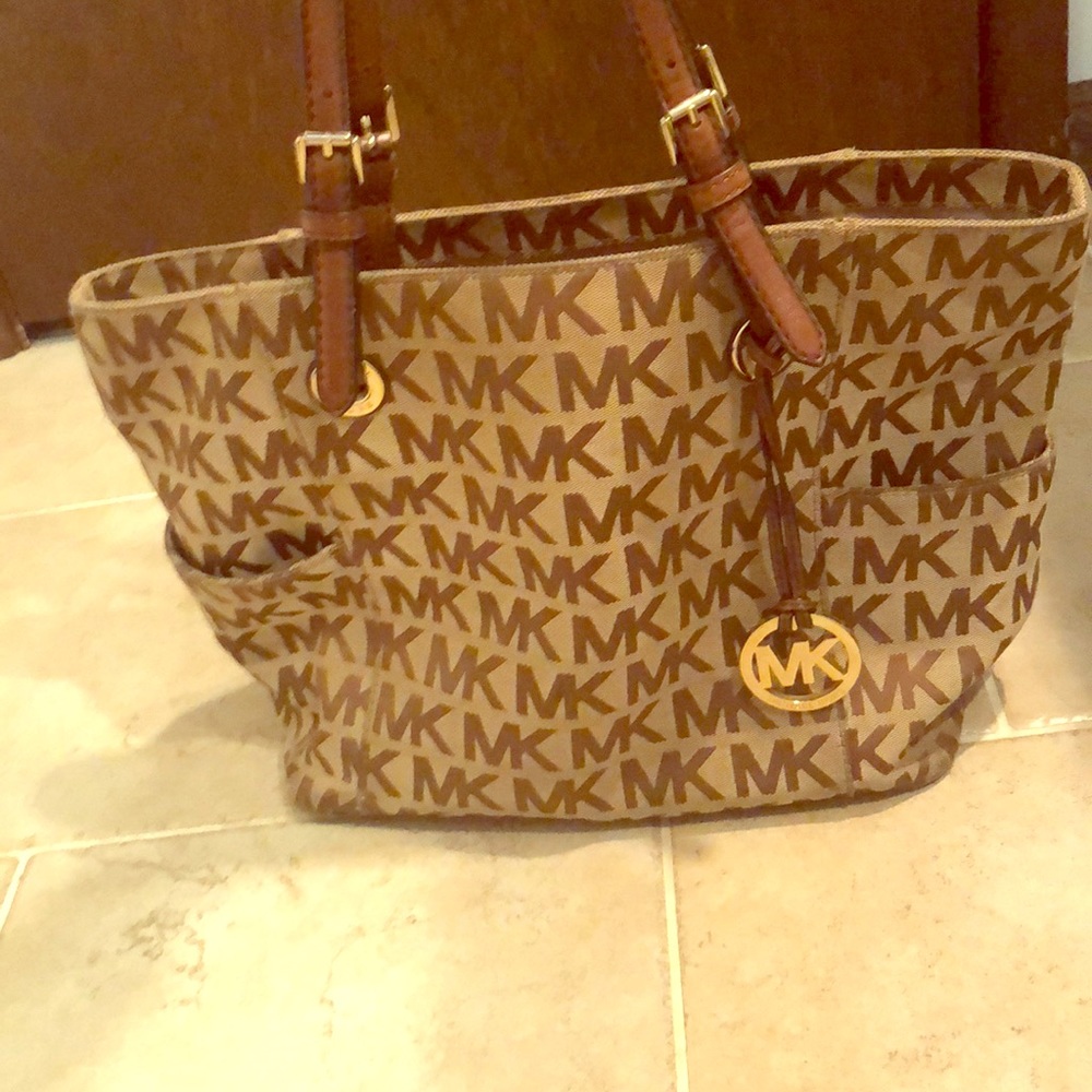 Michael Kors purse